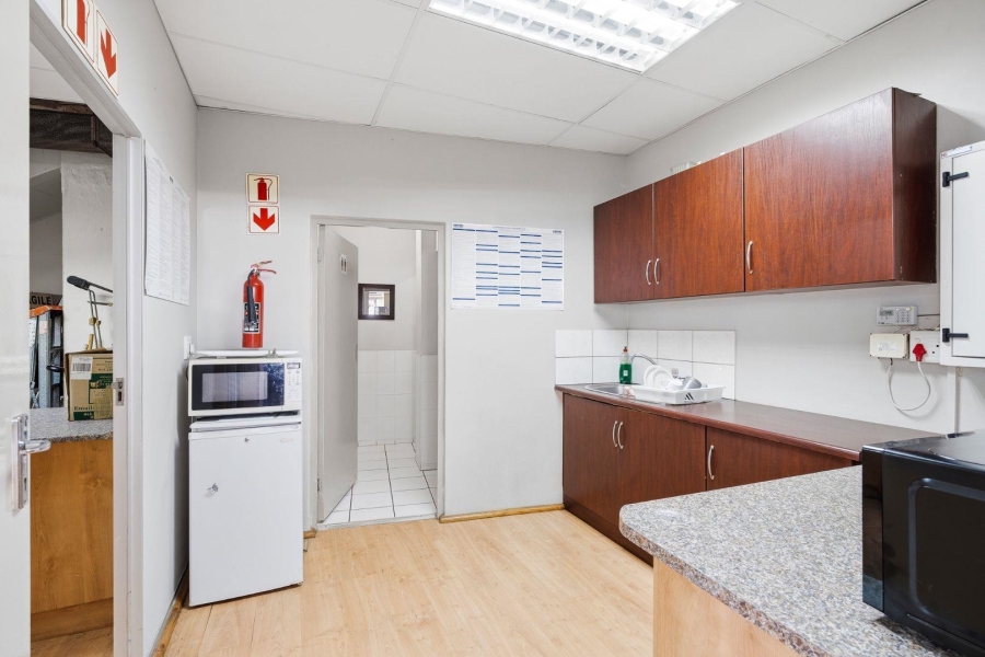 Commercial Property for Sale in Gardens Western Cape